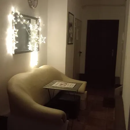 Lemon Tree Hostel