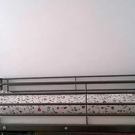 Lemon Tree Hostel *