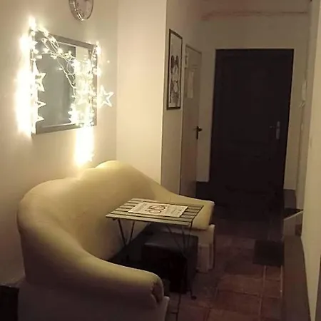 Lemon Tree Hostel *
