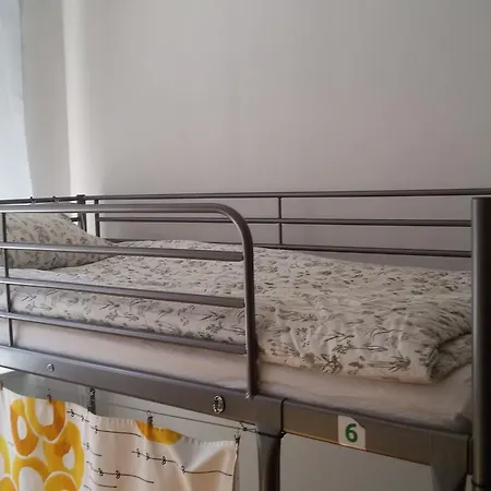 Hostel Lemon Tree *